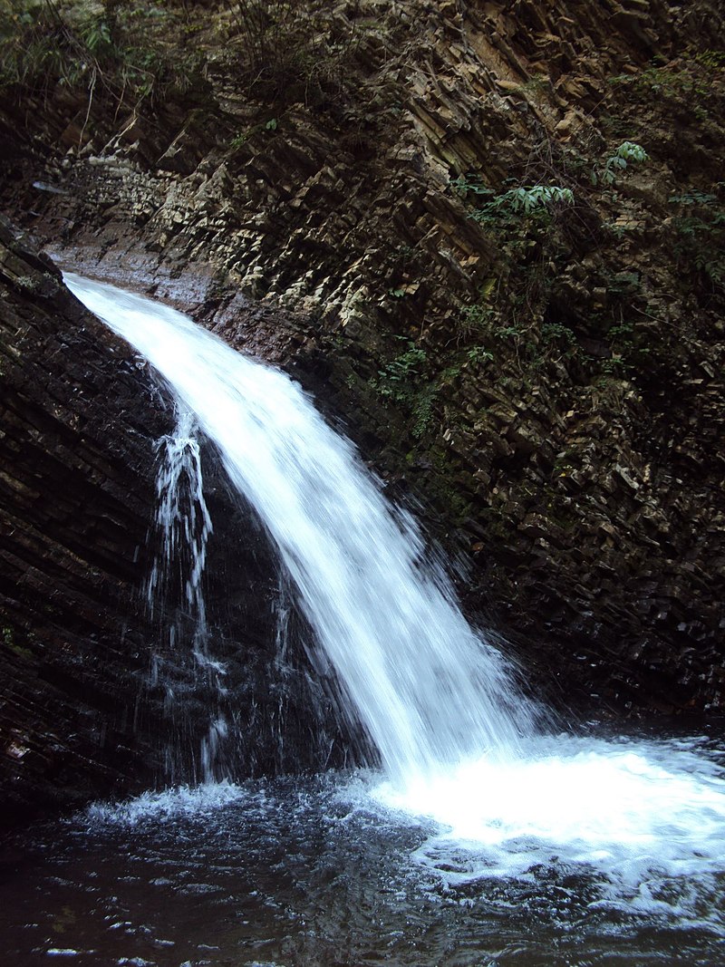 Черницький водоспад